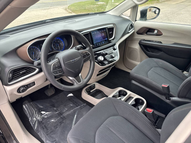 2017 Chrysler Pacifica Touring
