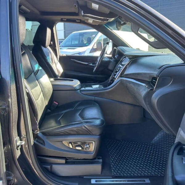 2015 Cadillac Escalade Platinum