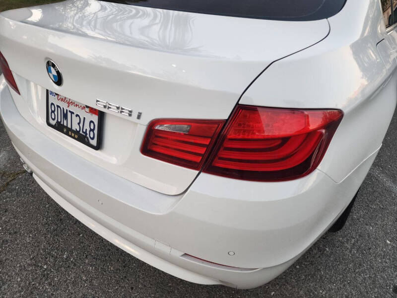 2012 BMW 5 Series 528i