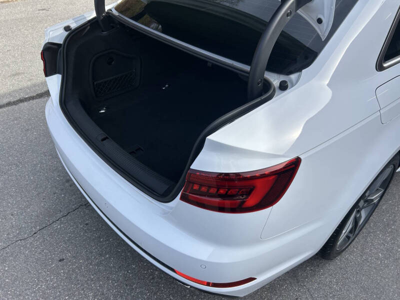 2018 Audi A4 2.0T quattro Premium Plus