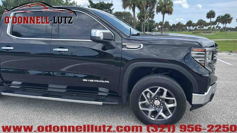 2025 GMC Sierra 1500 SLT