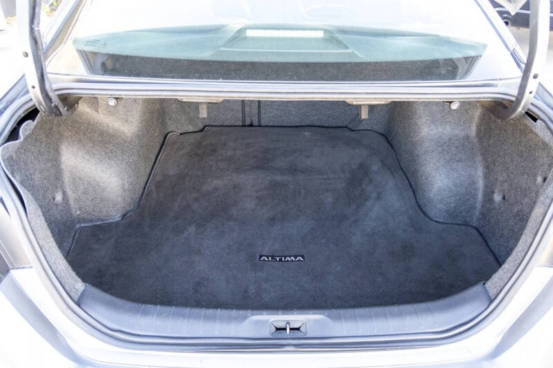 2021 Nissan Altima 2.5 SR