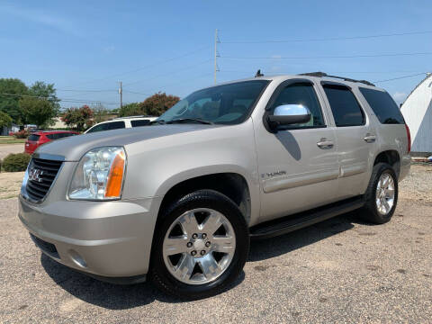 2007 GMC Yukon for sale at Carworx LLC in Dunn NC