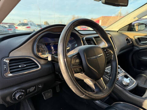2015 Chrysler 200 C