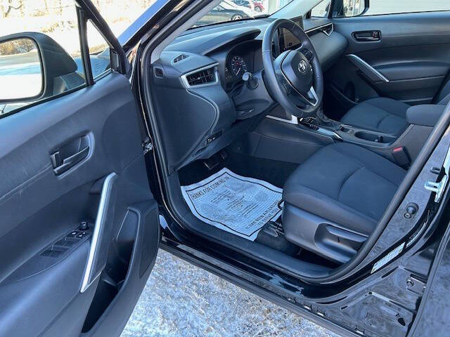 2024 Toyota Corolla Cross LE