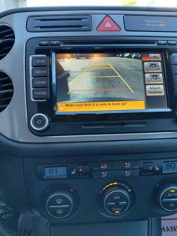 2009 Volkswagen Tiguan SEL 4Motion