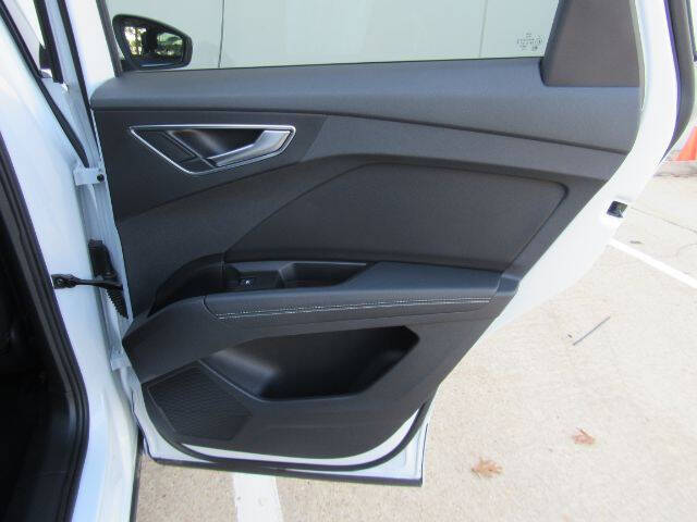 2022 Audi Q4 e-tron quattro Premium Plus 50