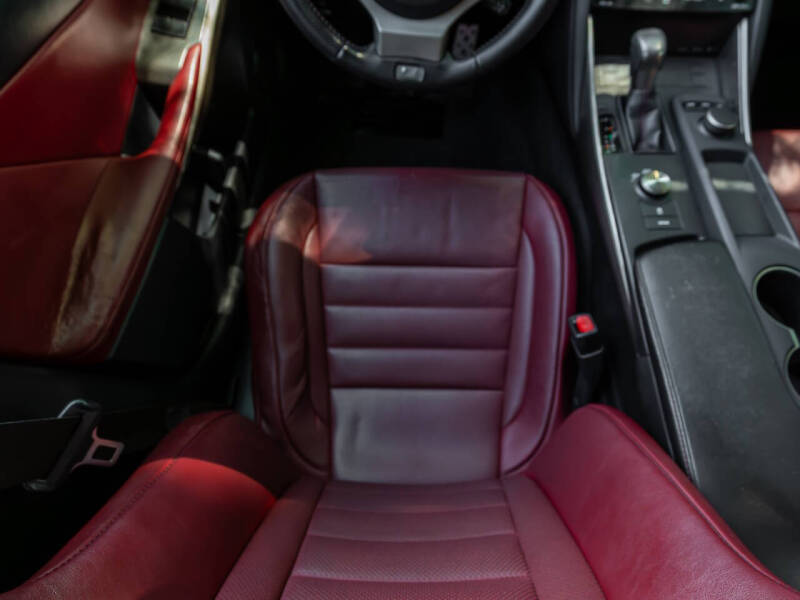2017 Lexus IS 200t