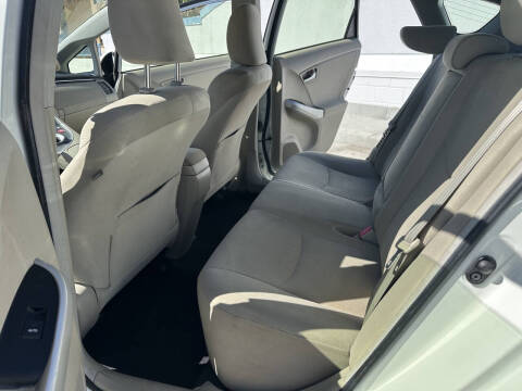 2012 Toyota Prius Two