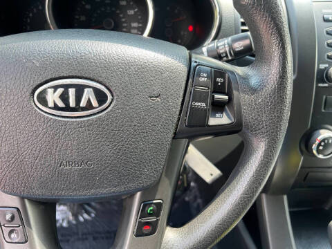 2012 Kia Sorento LX
