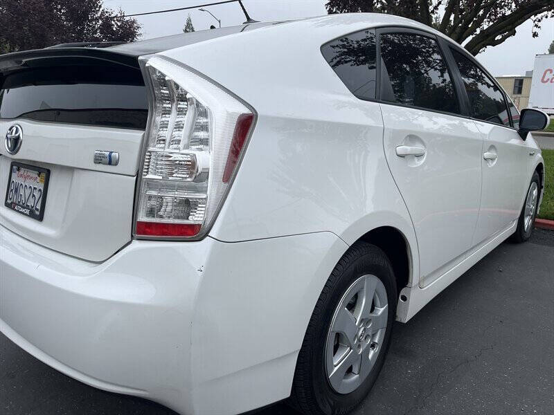 2011 Toyota Prius Three