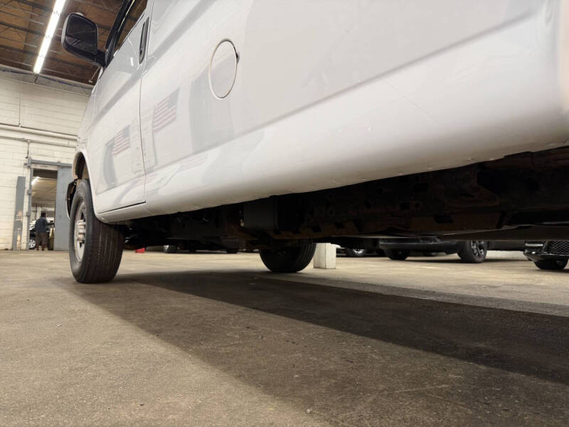 2016 GMC Savana 2500