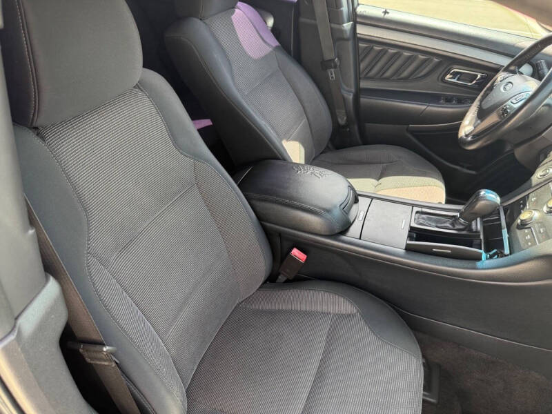 2015 Ford Taurus SEL