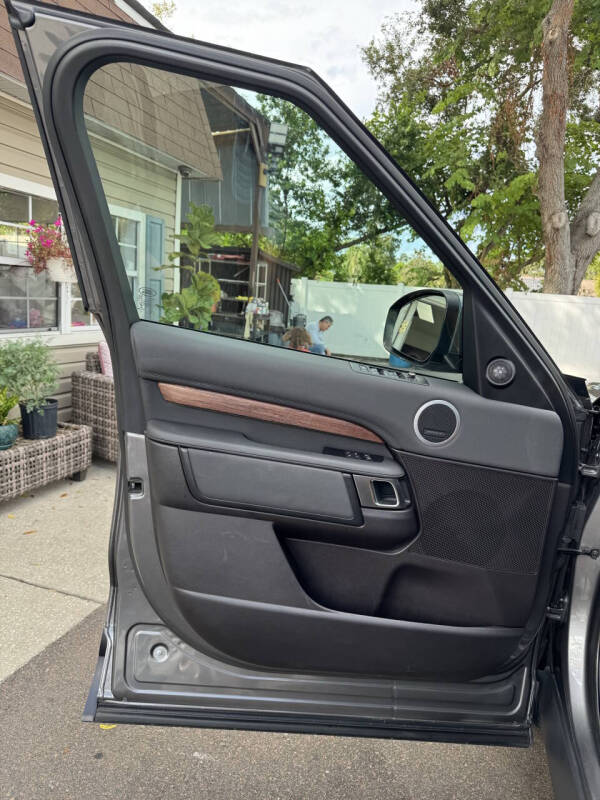 2017 Land Rover Discovery HSE