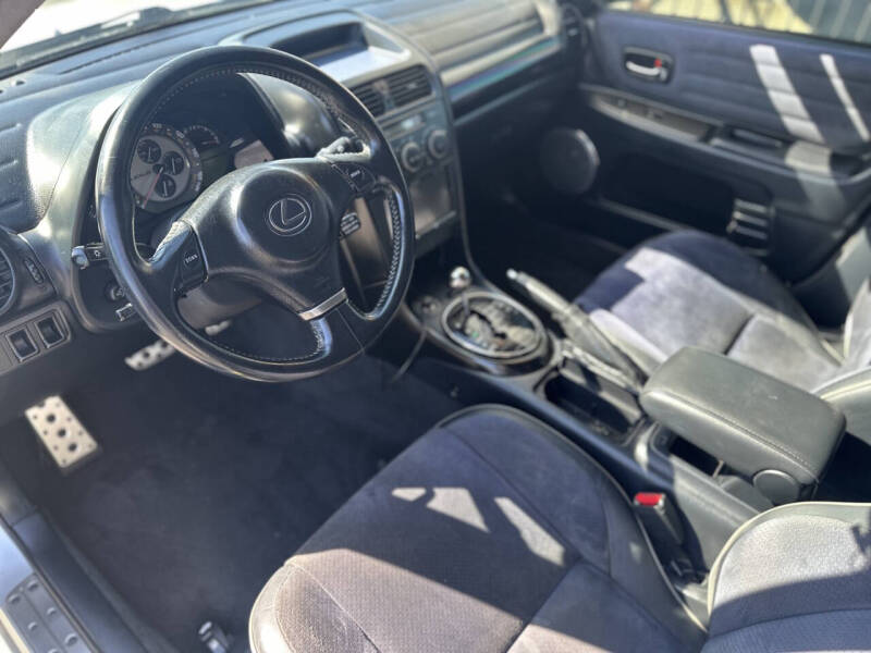 2003 Lexus IS 300