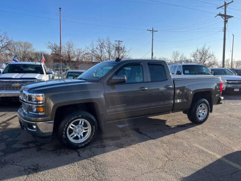 2015 Chevrolet Silverado 1500 for sale at Rivera Auto Sales LLC in Saint Paul MN