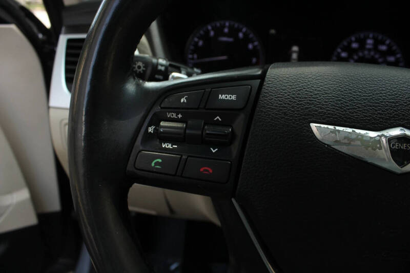 2016 Hyundai Genesis
