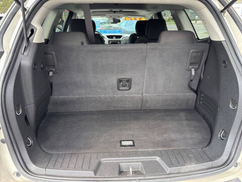 2017 Chevrolet Traverse LT