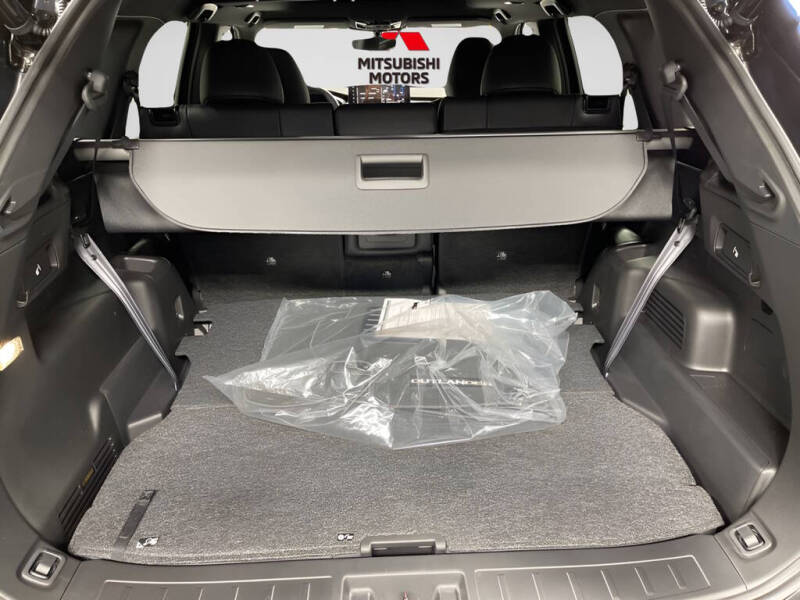2026 Mitsubishi Outlander Black Edition