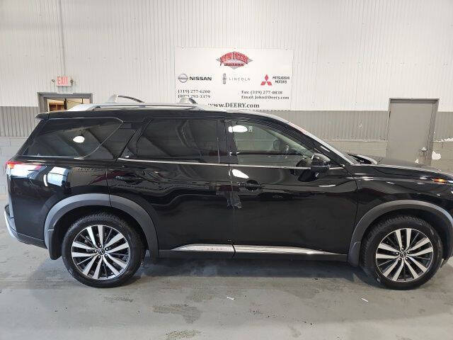 2022 Nissan Pathfinder Platinum
