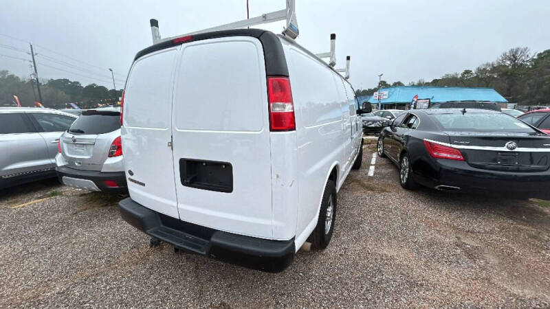 2021 Chevrolet Express 2500