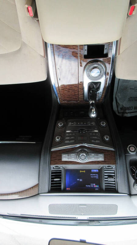 2017 Nissan Armada SV