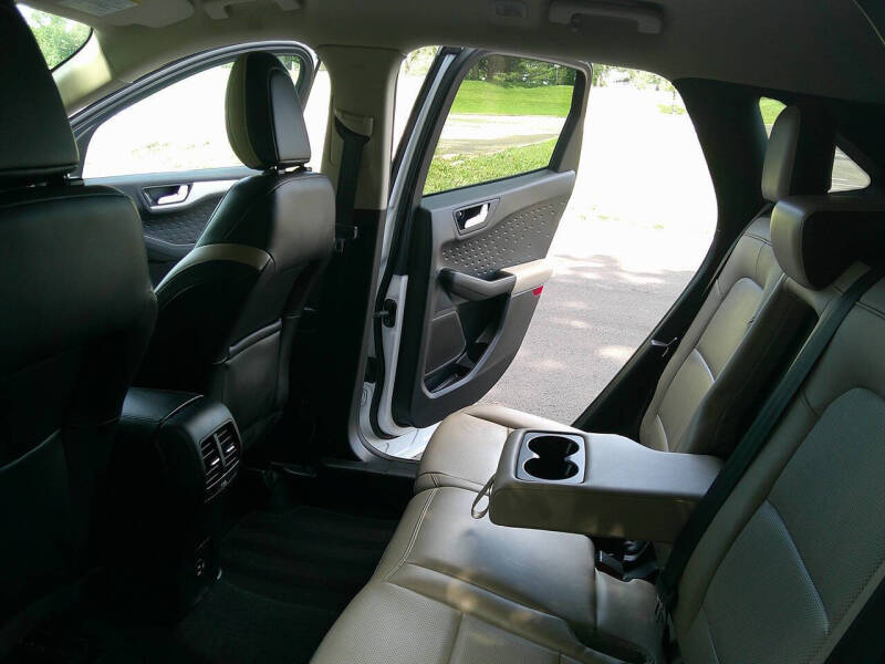 2020 Ford Escape SEL