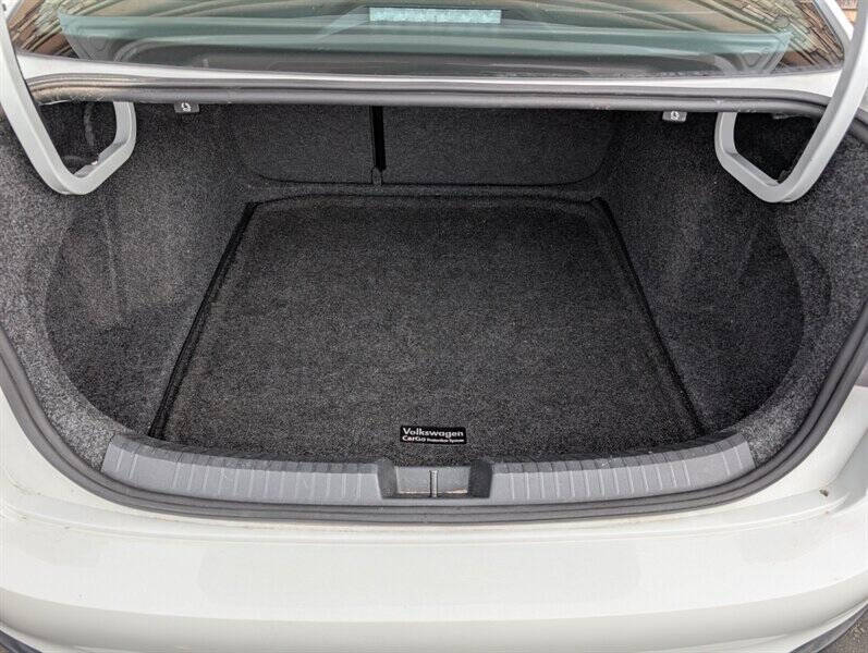 2022 Volkswagen Jetta SE