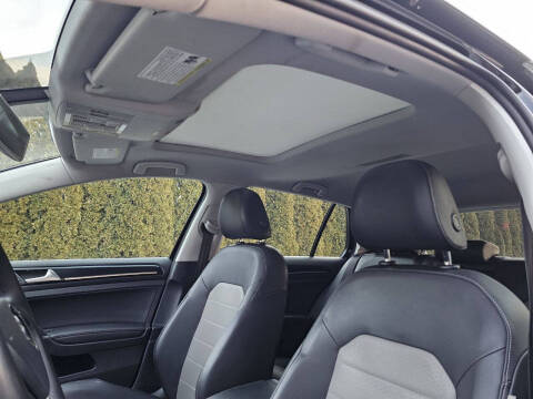 2015 Volkswagen Golf TDI SEL