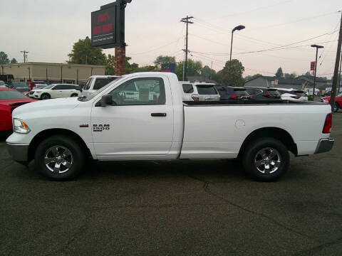 2022 RAM 1500 Classic SLT