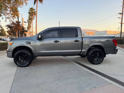 2017 Nissan Titan PRO-4X