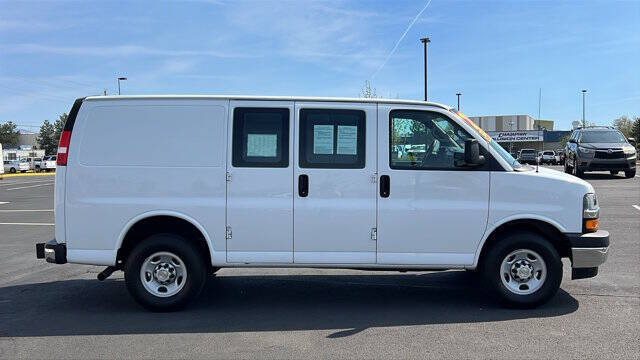 2024 Chevrolet Express 2500