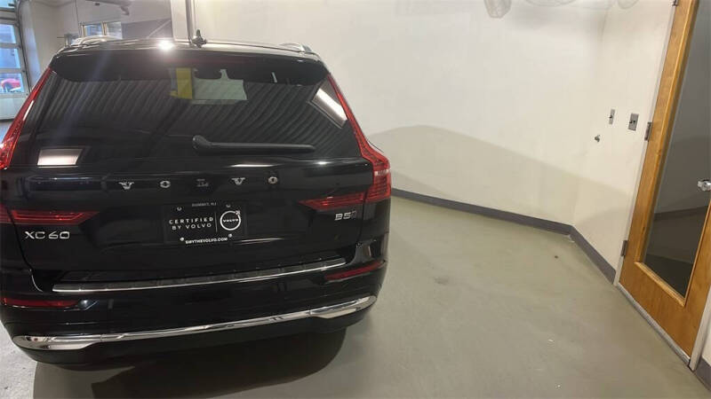 2023 Volvo XC60 B5 Plus Bright Theme
