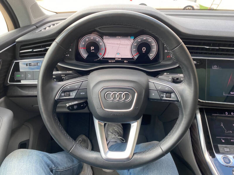 2022 Audi Q7 quattro Premium Plus 45 TFSI