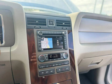 2011 Lincoln Navigator