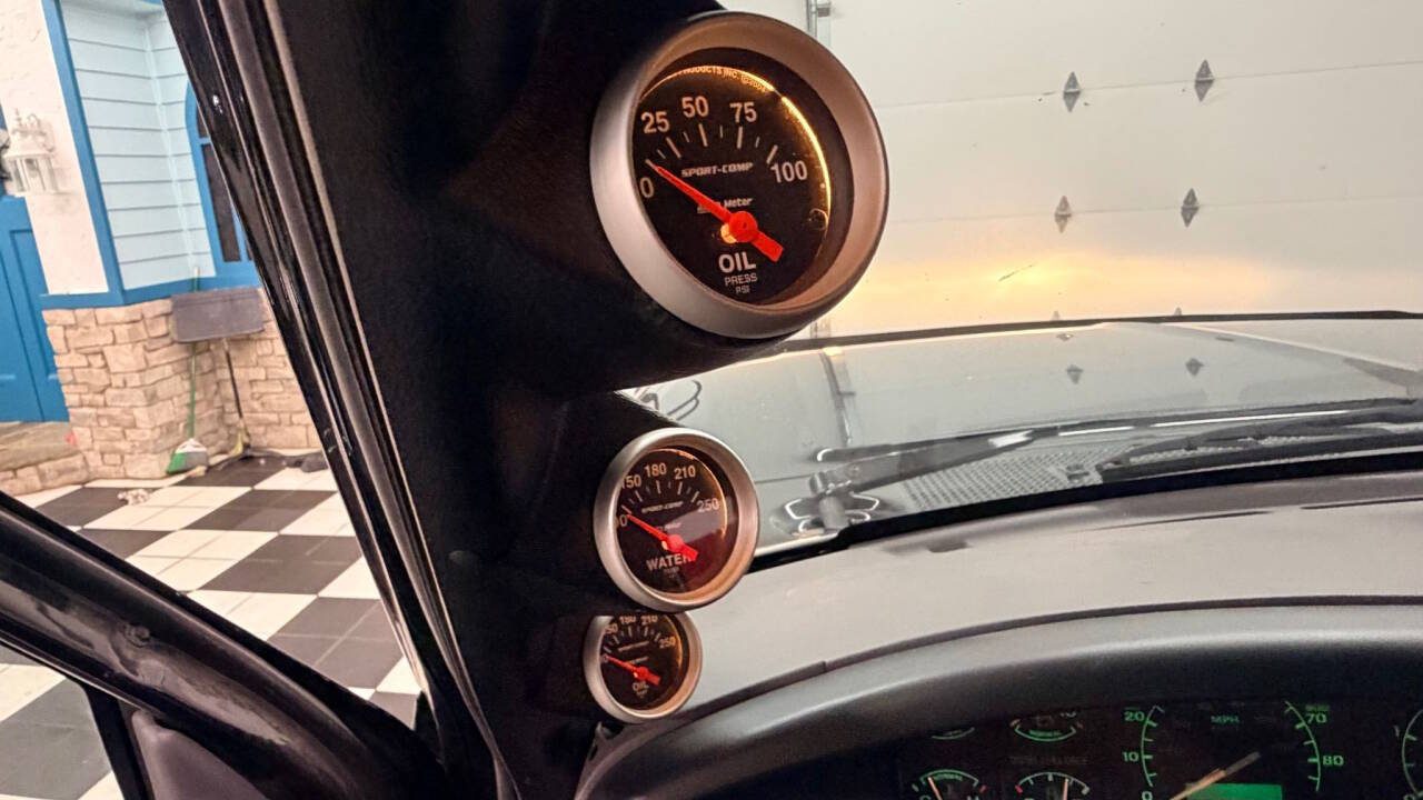 1996 Ford F-250 36