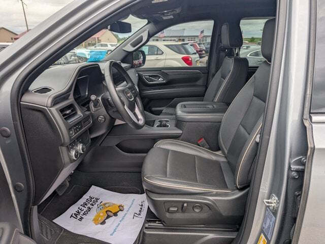 2023 GMC Yukon SLT