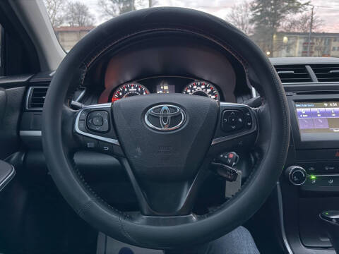 2015 Toyota Camry SE