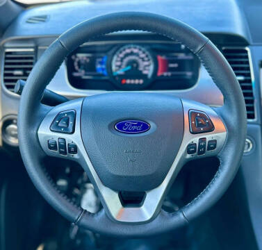 2016 Ford Taurus SEL