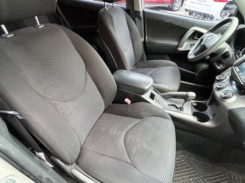 2006 Toyota RAV4 Sport