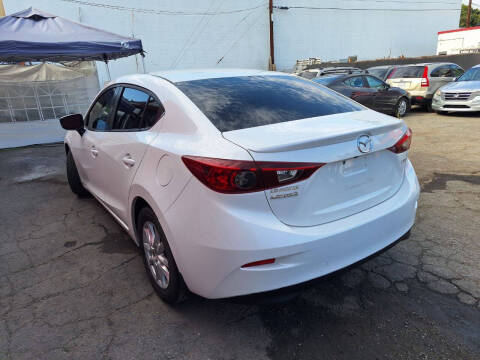2016 Mazda MAZDA3 i Touring