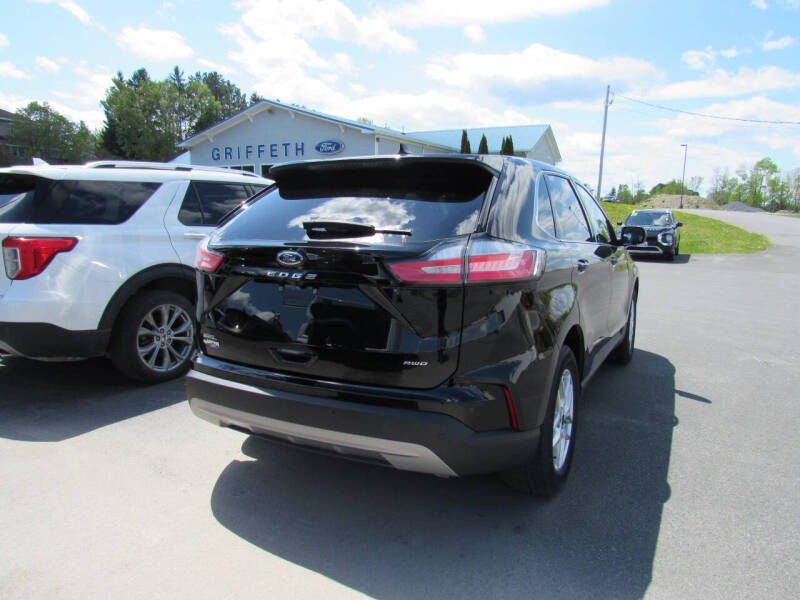 2023 Ford Edge