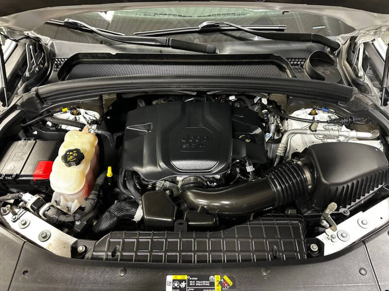 2022 Jeep Grand Cherokee Summit Reserve