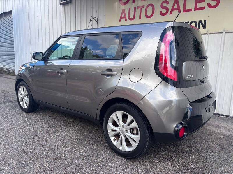 2016 Kia Soul +