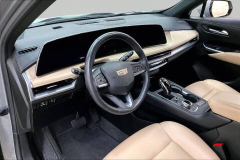 2024 Cadillac XT4 Luxury