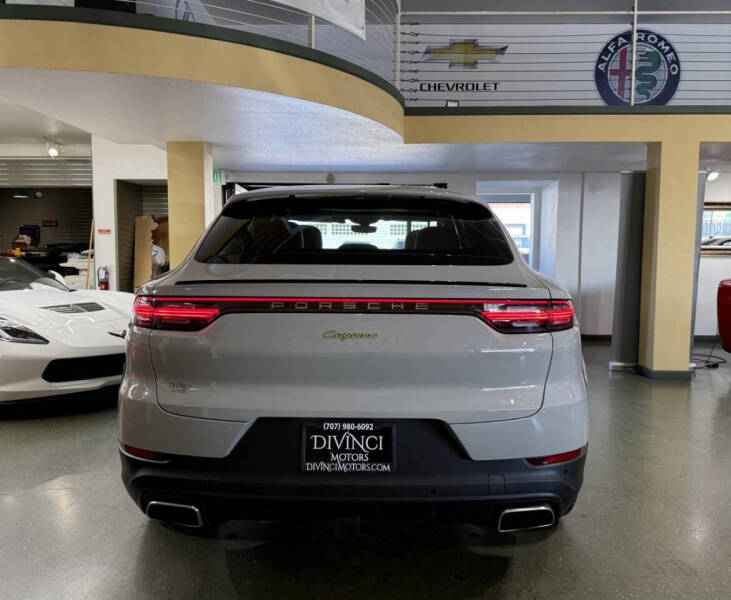2022 Porsche Cayenne E-Hybrid Coupe