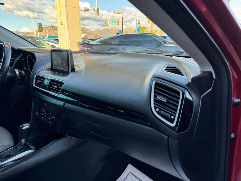 2015 Mazda MAZDA3 i Touring