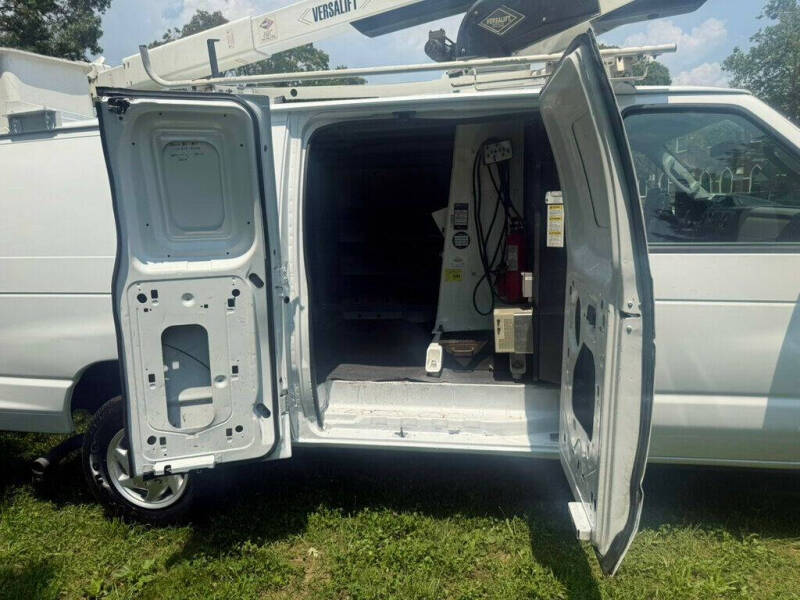 2011 Ford E-Series E-350 SD