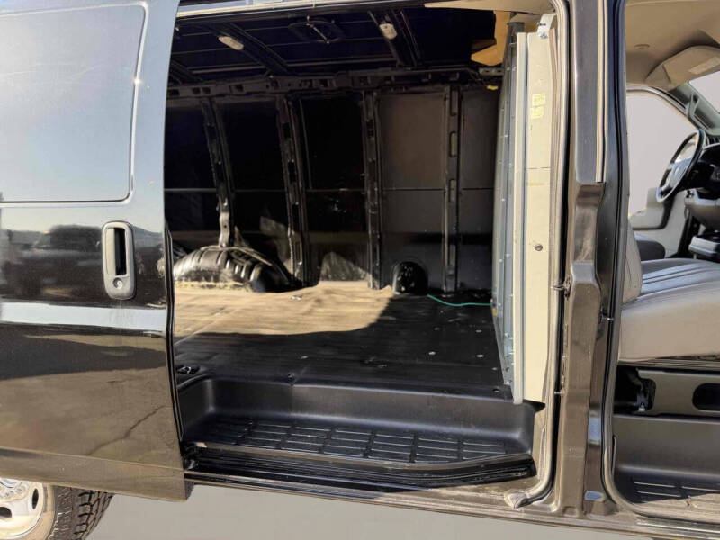 2018 Chevrolet Express 2500