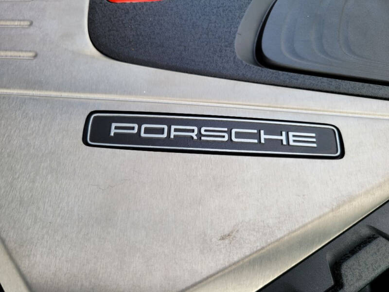 2017 Porsche Panamera Turbo